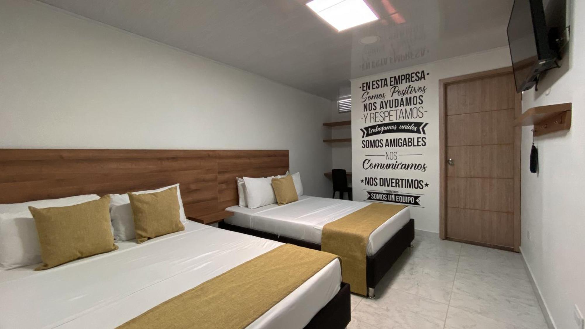 Casa Mama Hotel Манисалес Екстериор снимка